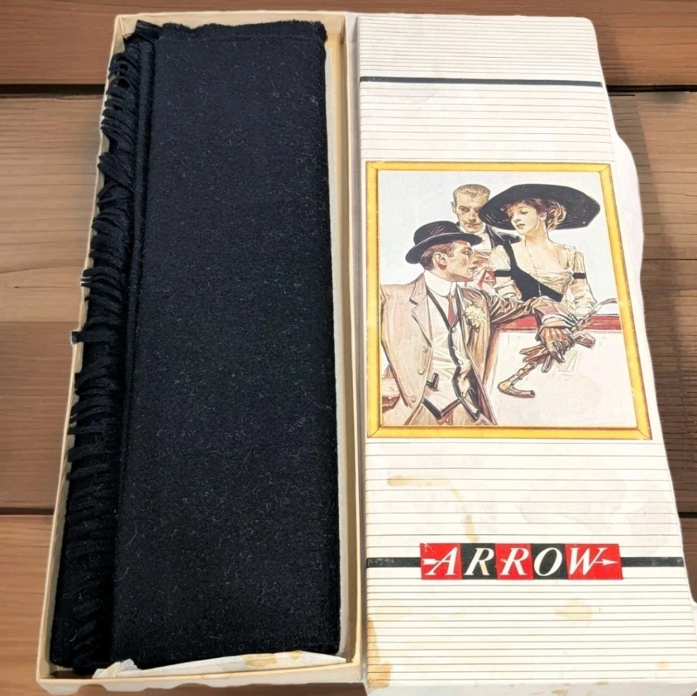 Vintage CASHMERE/WOOL Arrow Echo 5' Long Men's Black Fringe Scarf UNUSED W.Germn